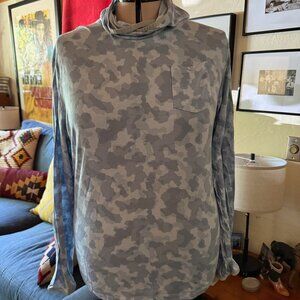 Free Fly Apparel Men's Hooded Shirt with Pocket in Blue Camo